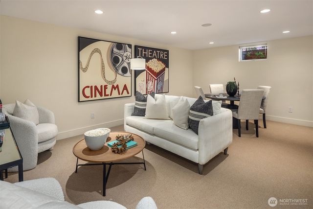 1010 6th Street W, Kirkland, WA 98033