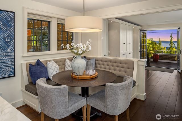 1010 6th Street W, Kirkland, WA 98033