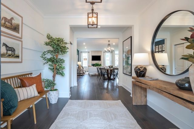 83 Ventura Dr 67, East Hanover Twp., NJ 07932