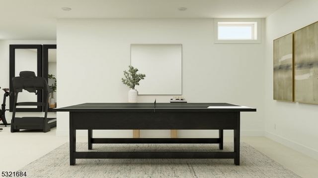 83 Ventura Dr 67, East Hanover Twp., NJ 07932