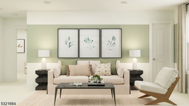 83 Ventura Dr 67, East Hanover Twp., NJ 07932