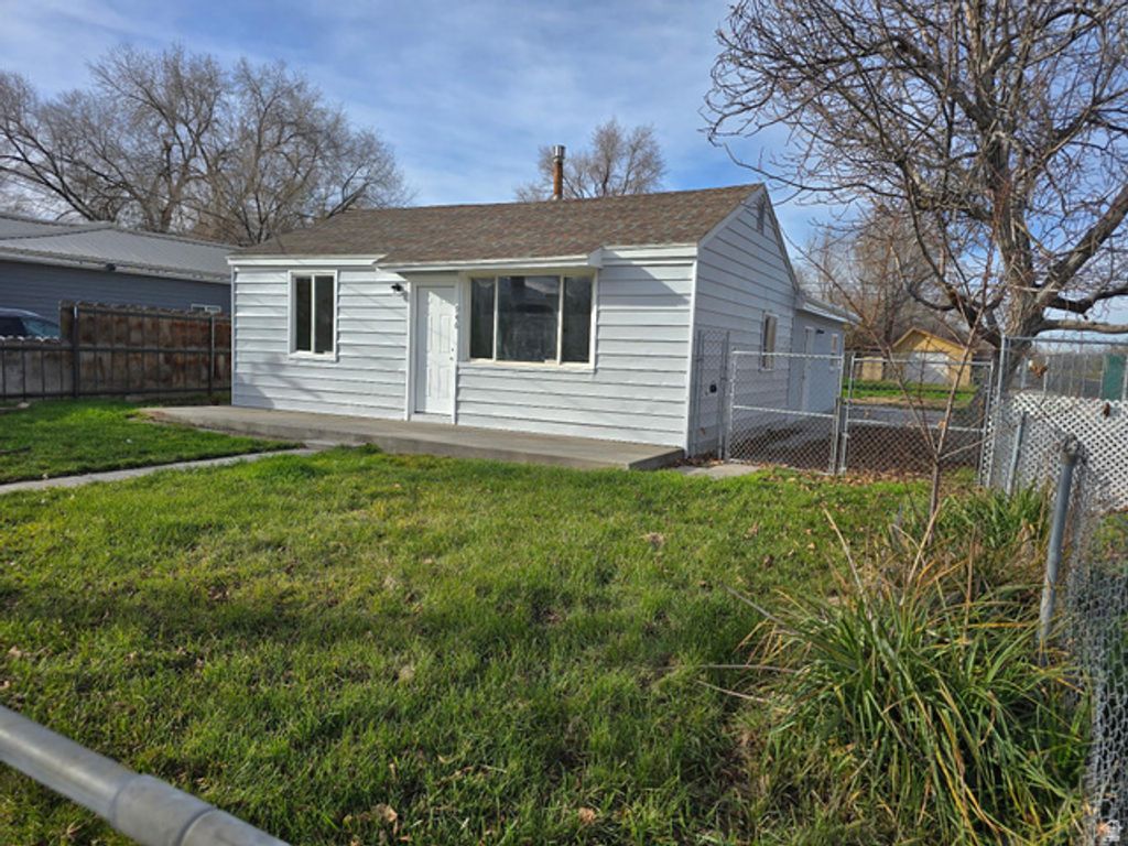 946 S NAVAJO ST, Salt Lake City, UT 84104