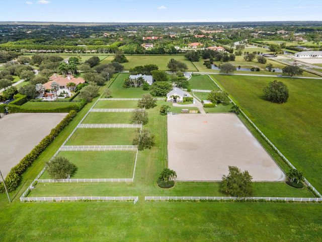 15416 Sunnyland Lane Barn, Wellington, FL 33414