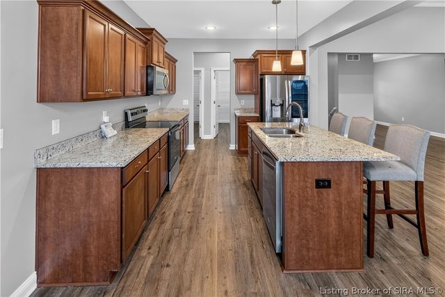 7012 Patriot Court, Charlestown, IN 47111
