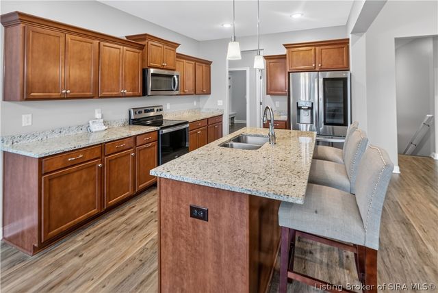 7012 Patriot Court, Charlestown, IN 47111