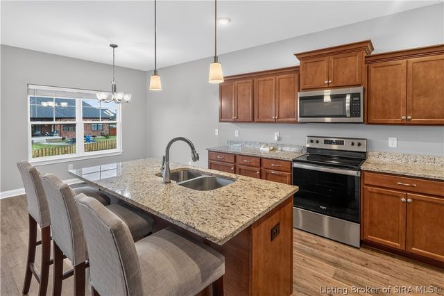 7012 Patriot Court, Charlestown, IN 47111