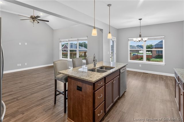 7012 Patriot Court, Charlestown, IN 47111