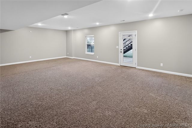 7012 Patriot Court, Charlestown, IN 47111