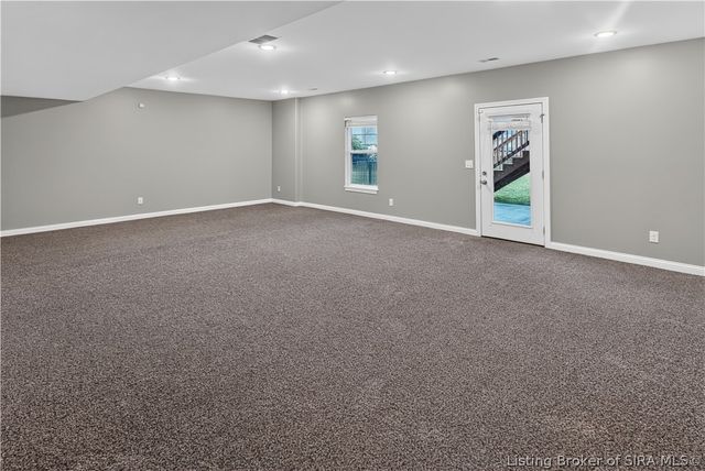 7012 Patriot Court, Charlestown, IN 47111