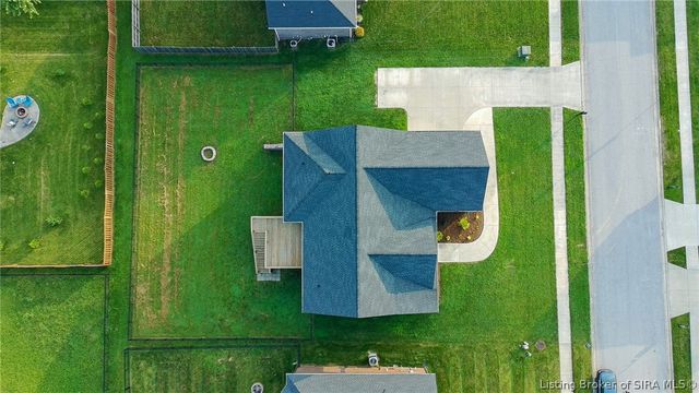 7012 Patriot Court, Charlestown, IN 47111