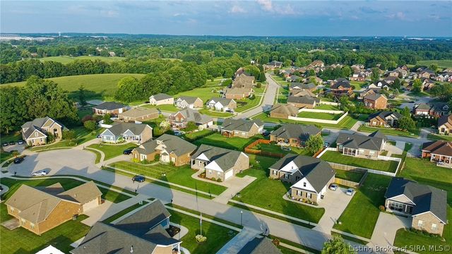 7012 Patriot Court, Charlestown, IN 47111