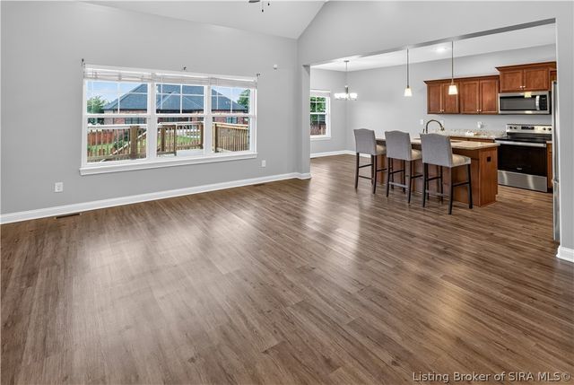 7012 Patriot Court, Charlestown, IN 47111