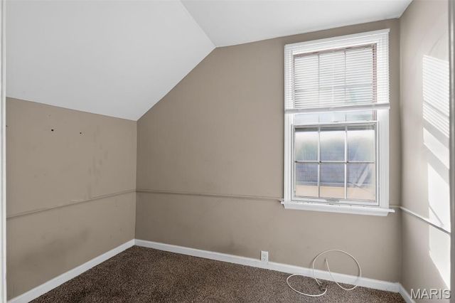 235 Military Road, St Louis, MO 63125