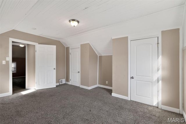 235 Military Road, St Louis, MO 63125