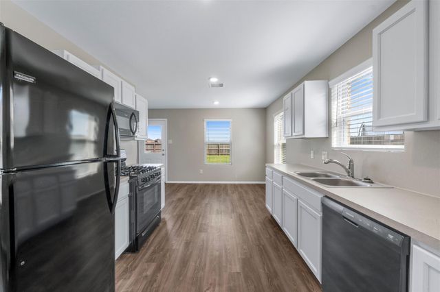 8638 Wooster Trails Drive, Baytown, TX 77521