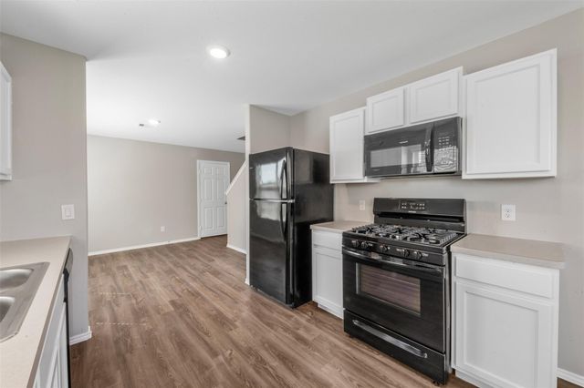 8638 Wooster Trails Drive, Baytown, TX 77521