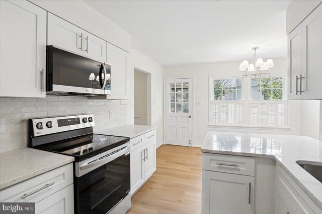 5414 RUMSEY PL, Fairfax, VA 22032