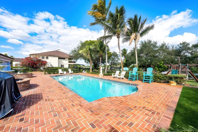 19153 SE Jupiter River Drive, Jupiter, FL 33458