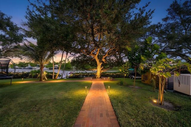 19153 SE Jupiter River Drive, Jupiter, FL 33458