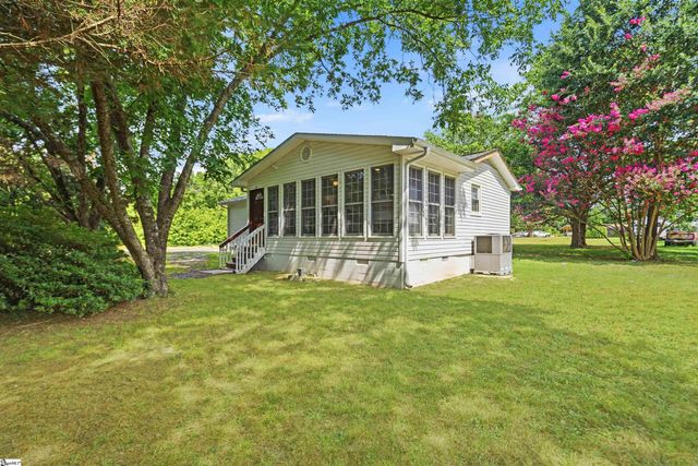 125 Old Lowe Court, Spartanburg, SC 29303
