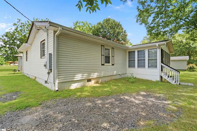 125 Old Lowe Court, Spartanburg, SC 29303