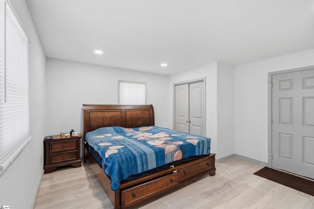 125 Old Lowe Court, Spartanburg, SC 29303