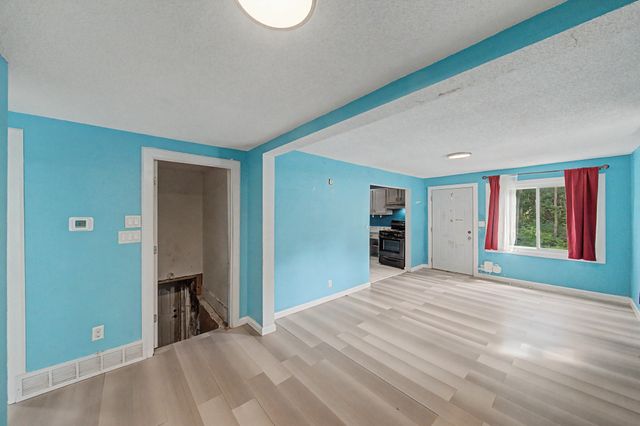 3708 Kinsey Avenue, Des Moines, IA 50317