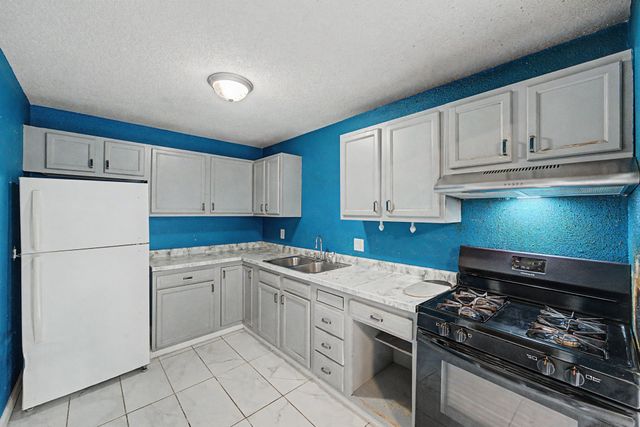 3708 Kinsey Avenue, Des Moines, IA 50317