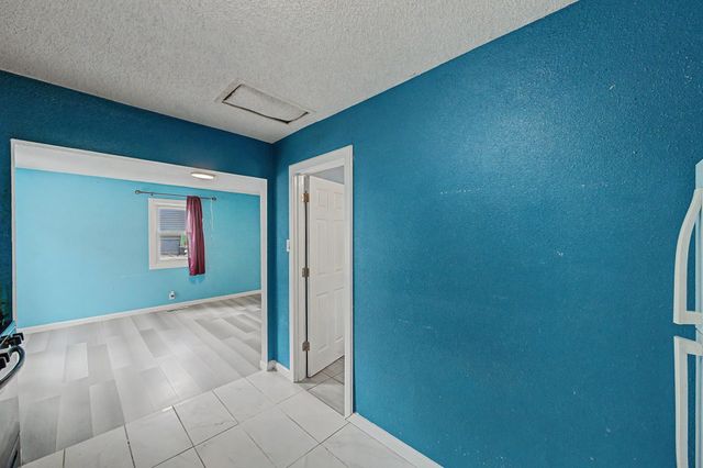 3708 Kinsey Avenue, Des Moines, IA 50317