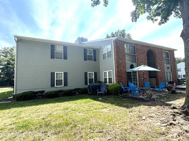 14-3 Sacramento Court, Freehold, NJ 07728