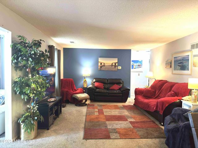 14-3 Sacramento Court, Freehold, NJ 07728