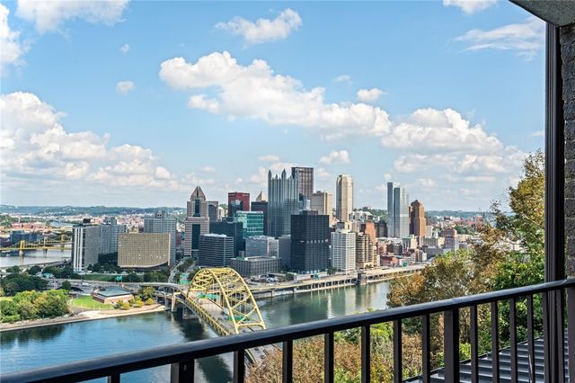 1000 Grandview Ave 405, Mt Washington, PA 15211