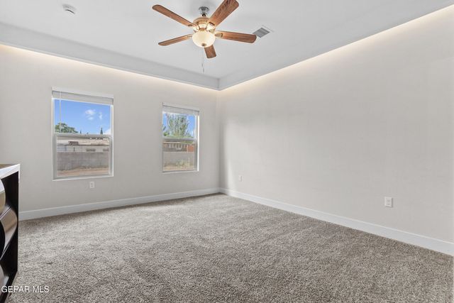 466 Sylvia Court, Socorro, TX 79927