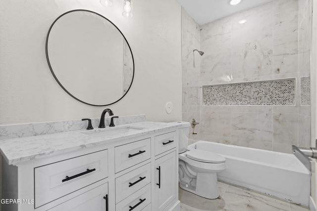 466 Sylvia Court, Socorro, TX 79927