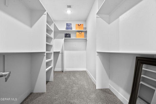 466 Sylvia Court, Socorro, TX 79927