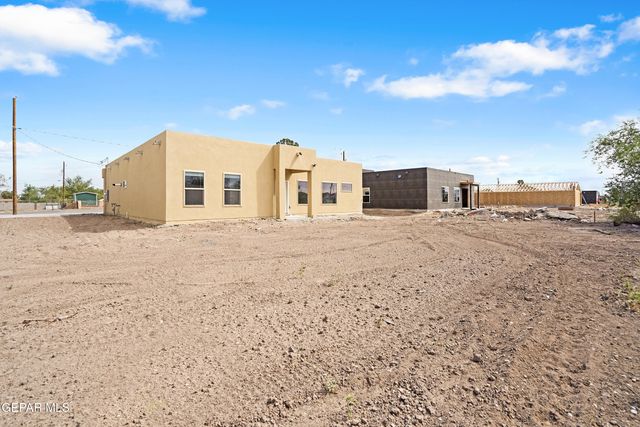 466 Sylvia Court, Socorro, TX 79927