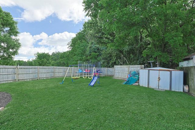 2003 Kenway Place, Middletown, OH 45044