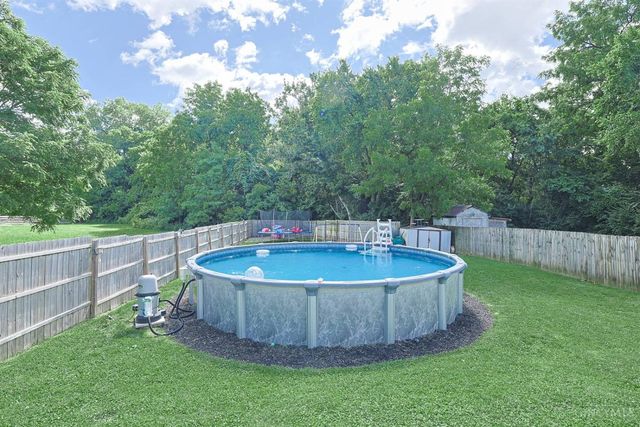 2003 Kenway Place, Middletown, OH 45044