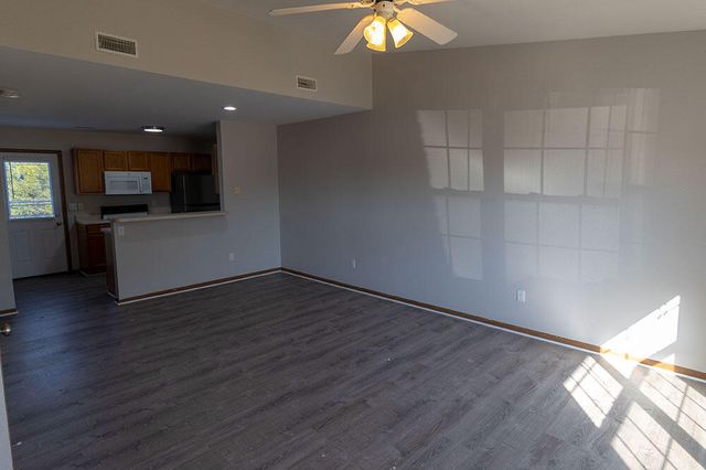 1507 NATIVE DANCER CT, Columbia, MO 65202