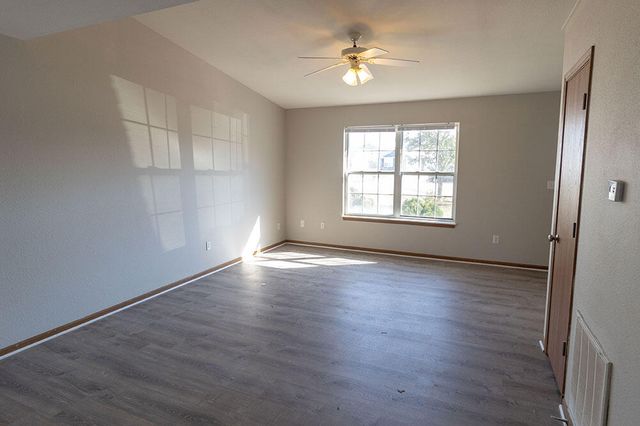 1507 NATIVE DANCER CT, Columbia, MO 65202