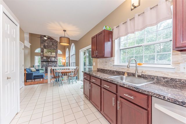 7042 Indian Wells Drive, Ypsilanti, MI 48197