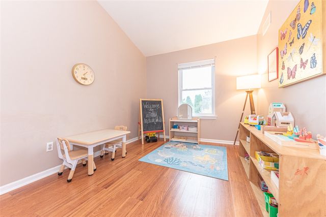 7042 Indian Wells Drive, Ypsilanti, MI 48197