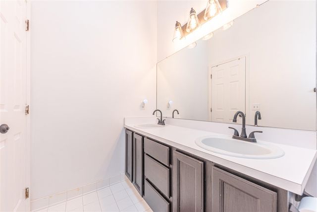 7042 Indian Wells Drive, Ypsilanti, MI 48197