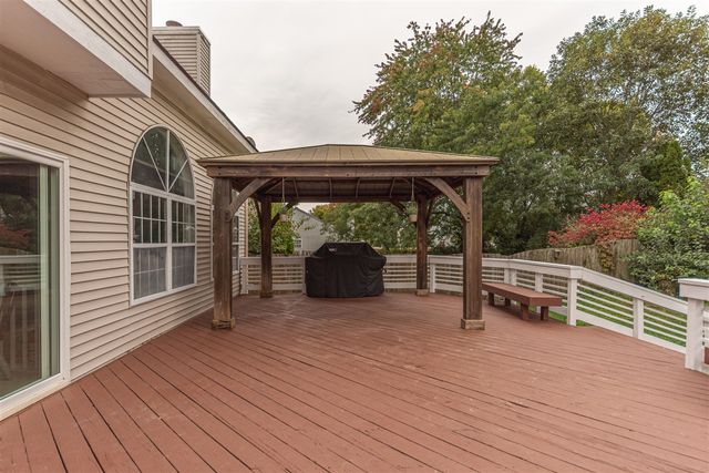 7042 Indian Wells Drive, Ypsilanti, MI 48197