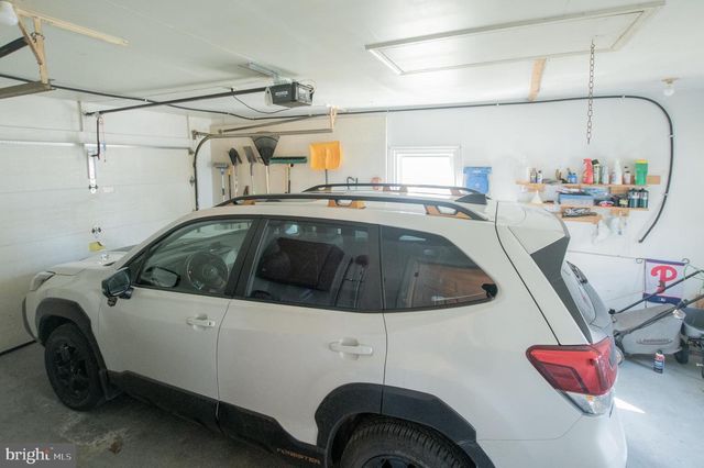 315 W BROAD ST, New Holland, PA 17557