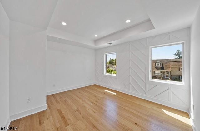 2 29Th St, Fair Lawn Boro, NJ 07410