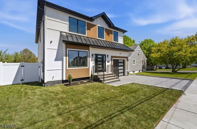 2 29Th St, Fair Lawn Boro, NJ 07410