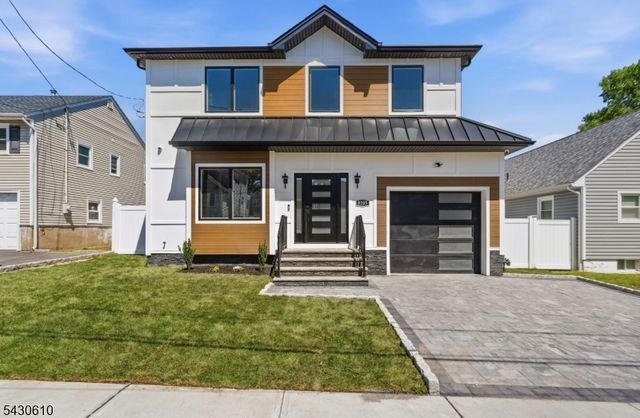 2 29Th St, Fair Lawn Boro, NJ 07410
