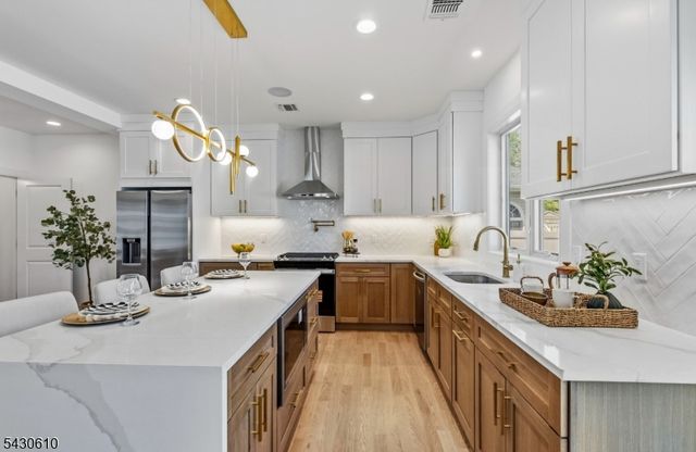 2 29Th St, Fair Lawn Boro, NJ 07410