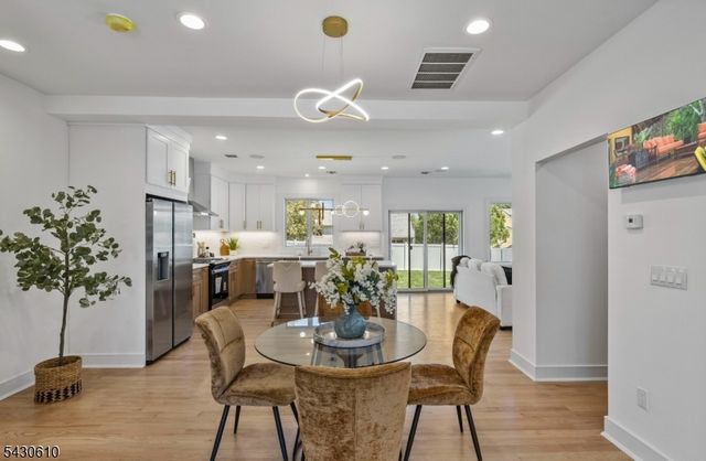 2 29Th St, Fair Lawn Boro, NJ 07410